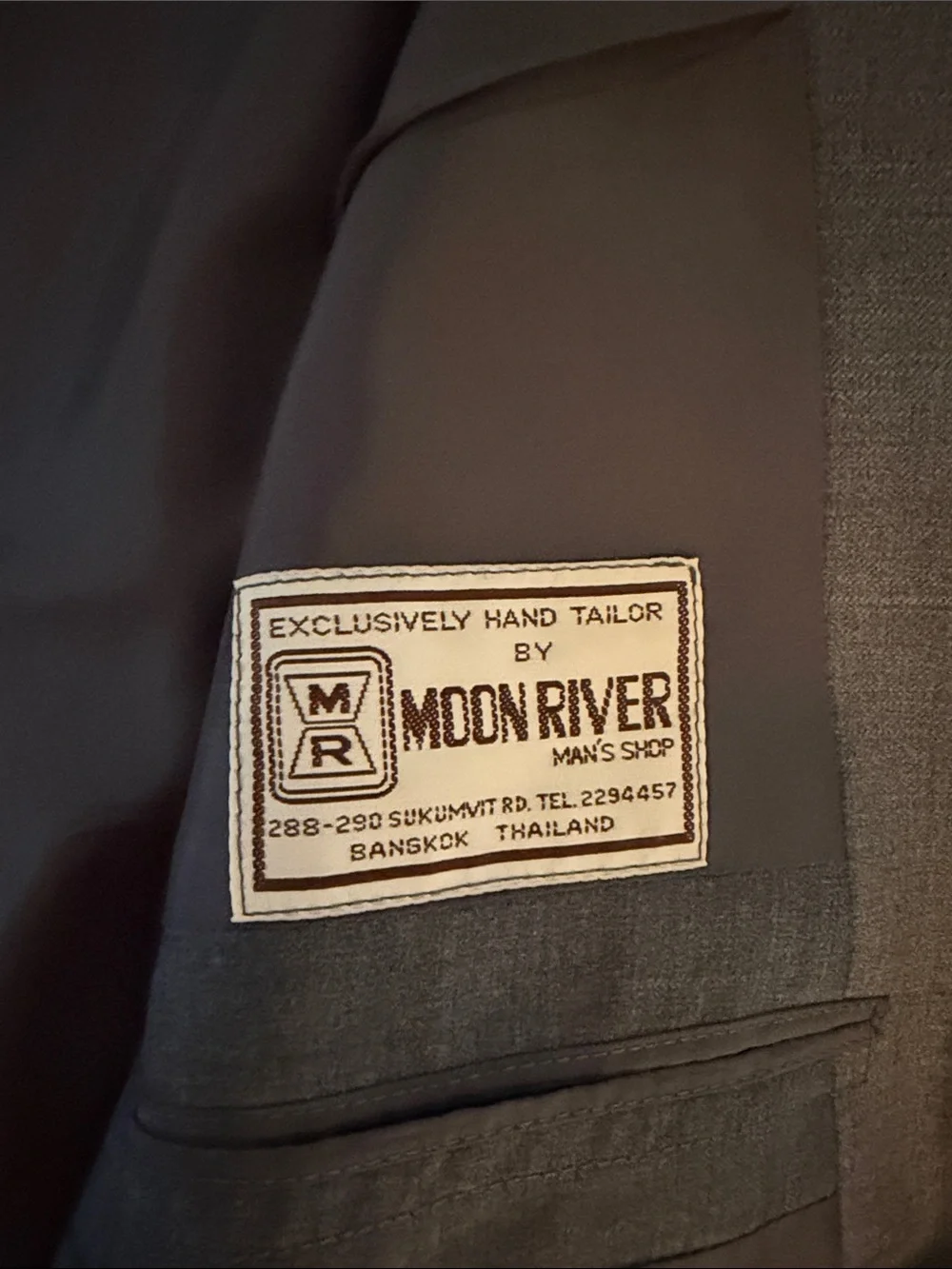 Classic Men's Gray Blazer - Timeless Tailored Jacket